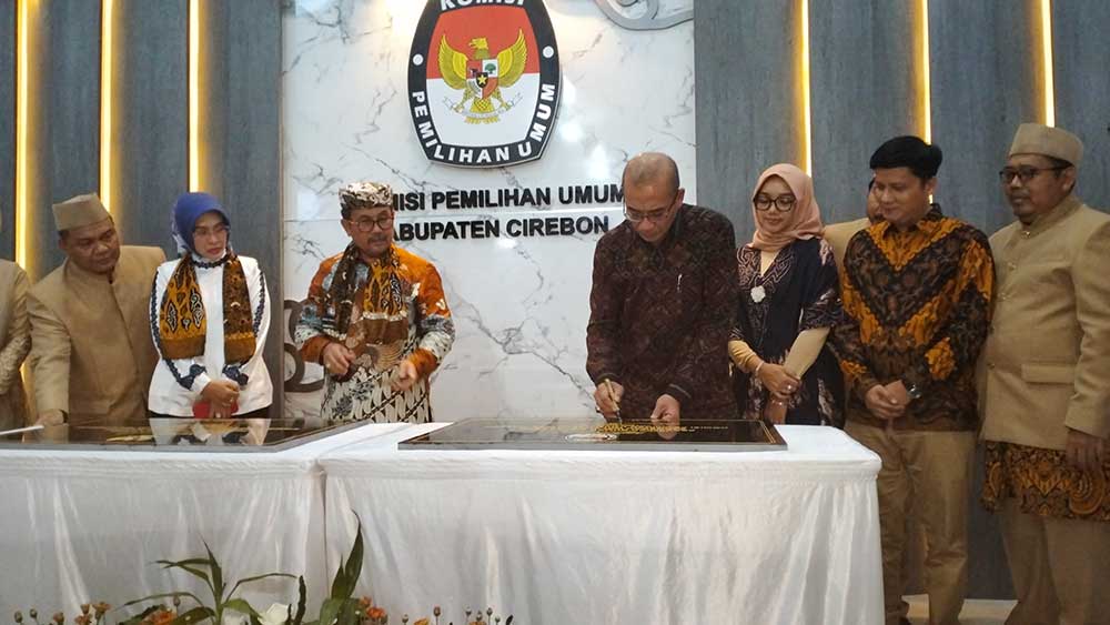 Ketua KPU RI Resmikan Gedung Baru KPU Kabupaten Cirebon