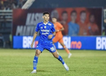 Ferdiansyah dan Ryan Kurnia Latihan Tipis-tipis di Pulau Ini