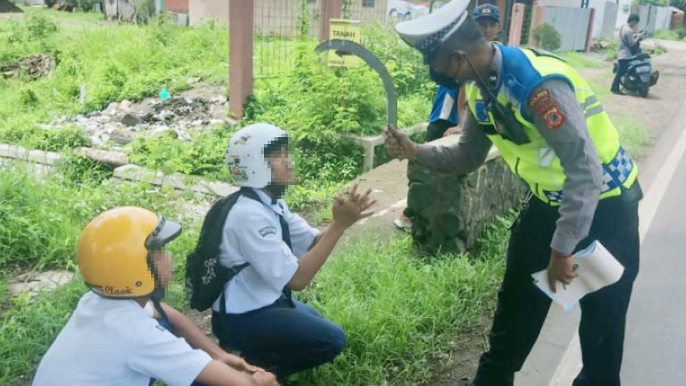 Bawa Sajam Dua Pelajar di Majalengka Diamankan