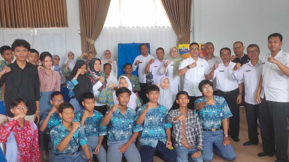 Jelang Pemilu, Disdukcapil Kota Cirebon Rajin Perekaman e-KTP Pemilih Pemula