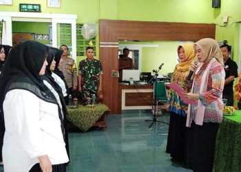 Wabup Ayu Lantik Pengurus HKTI Keduanan