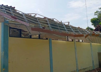 SMPN 2 Greged Ambruk, 5 Siswa Dilarikan ke Puskesmas