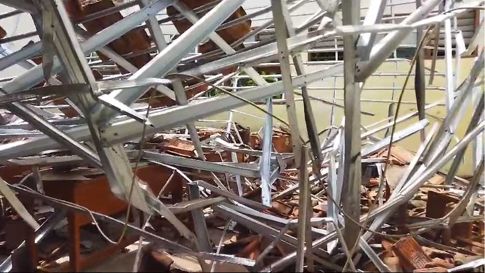 Atap SMPN 2 Greged Ambruk Saat KBM Berlangsung, Bangunan Baru Hasil Renovasi Tahun 2022