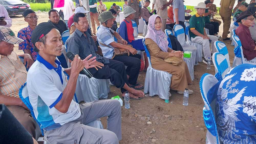 Jatah Pupuk Subsidi Berkurang, Petani Cirebon Mengeluh