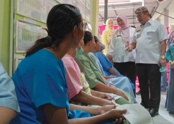 Bupati Imron Tinjau Kegiatan MKJP MOW dan MOP, Keluarga Bahagia SDM Unggul dengan Mengatur Kelahiran dan Jumlah Anak