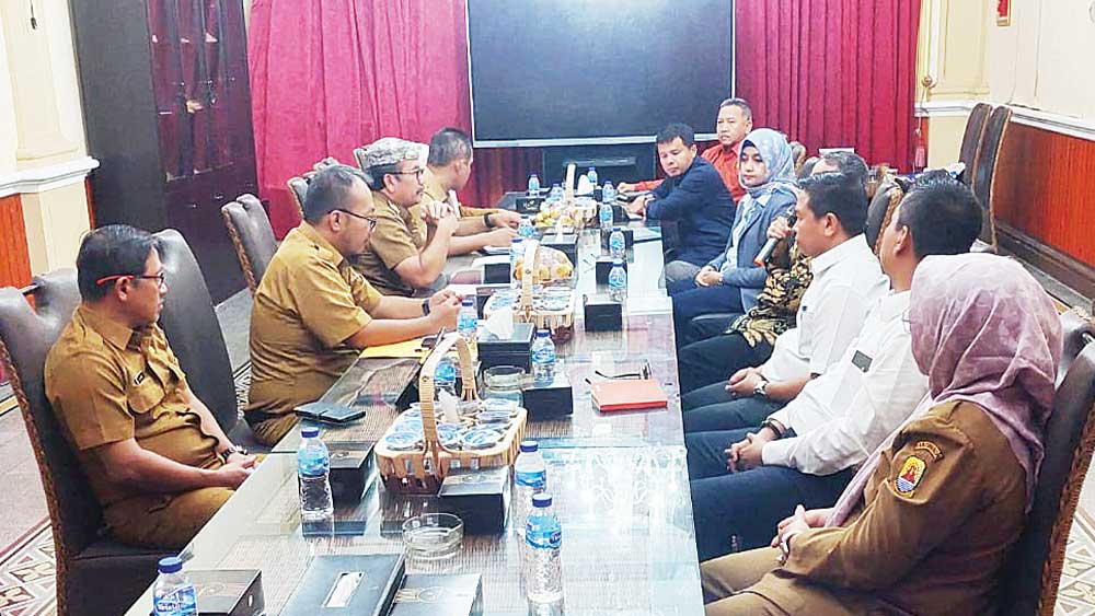 Bupati Cirebon Imron Kumpulkan Pejabat BPR, Kondisi Keuangan Sehat