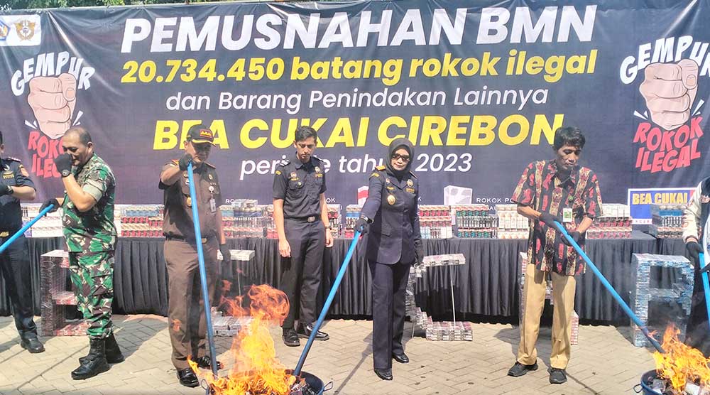 20 Juta Batang Rokok Ilegal di Cirebon Senilai Rp26,4 Miliar Dimusnahkan