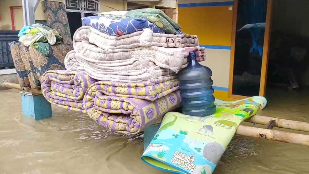 Banjir di Cirebon Timur Terus Meluas, Sudah 36 Desa Terendam, 2 Tewas Akibat Terpeleset dan Kesetrum