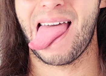 Cara Mencega Alzheimer, Cukup Menjulurkan Lidah