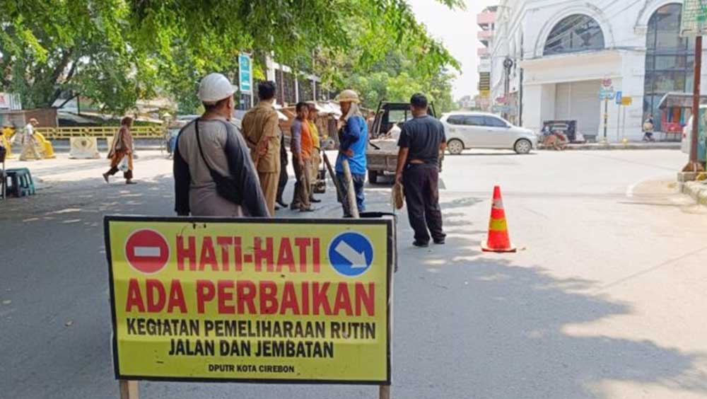 Jelang Arus Mudik, Pemkot Cirebon Kebut Perbaikan Jalan