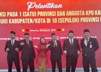 KPU RI Tetapkan 5 Komisioner KPU Kabupaten Cirebon, 2 Incumbent, 3 Wajah Baru
