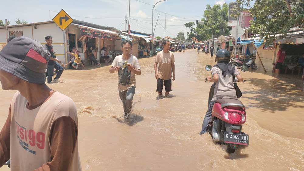 Kawasan Industri Cirebon Timur Terdampak Banjir, Ribuan Buruh Tak Bisa Masuk Kerja