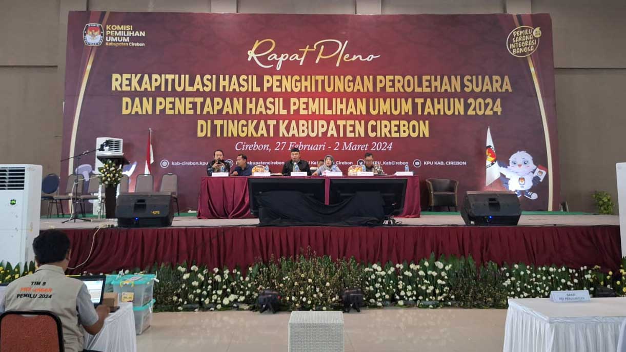PDIP Kabupaten Cirebon Raih 13 Kursi, Diwarnai Saling Lapor, Kursi ke-13 Nyaris Jatuh ke Hanura