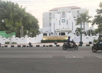 Gedung Setda Kota Cirebon Diterjang Angin Kencang, Dinding Lantai 7 Jebol