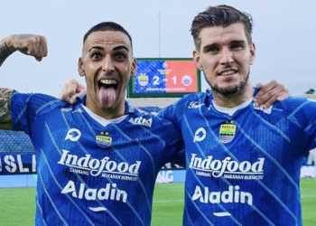 Persib Masih Unggul Meski dengan 10 Pemain, Berikut Line Up Maung Bandung Racikan Bojan Hodak Hadapi Perikabo