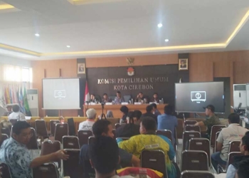 Berlangsung Alot, Rekapitulasi di Kota Cirebon Molor