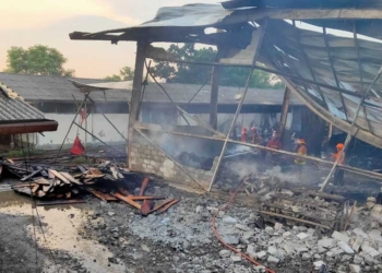 Kebakaran, Pabrik Rotan di Cirebon Ludes Dilalap Si Jago Merah