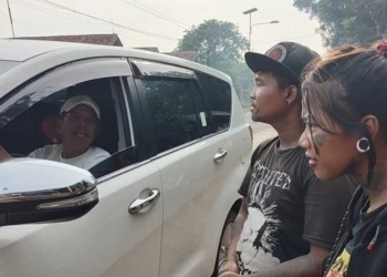 Kang Dedi Mulyadi Sapa Pasangan Anak Punk yang Nekad Mudik Bermodal Rp7 Ribu ke Semarang, Istri Hamil Tua