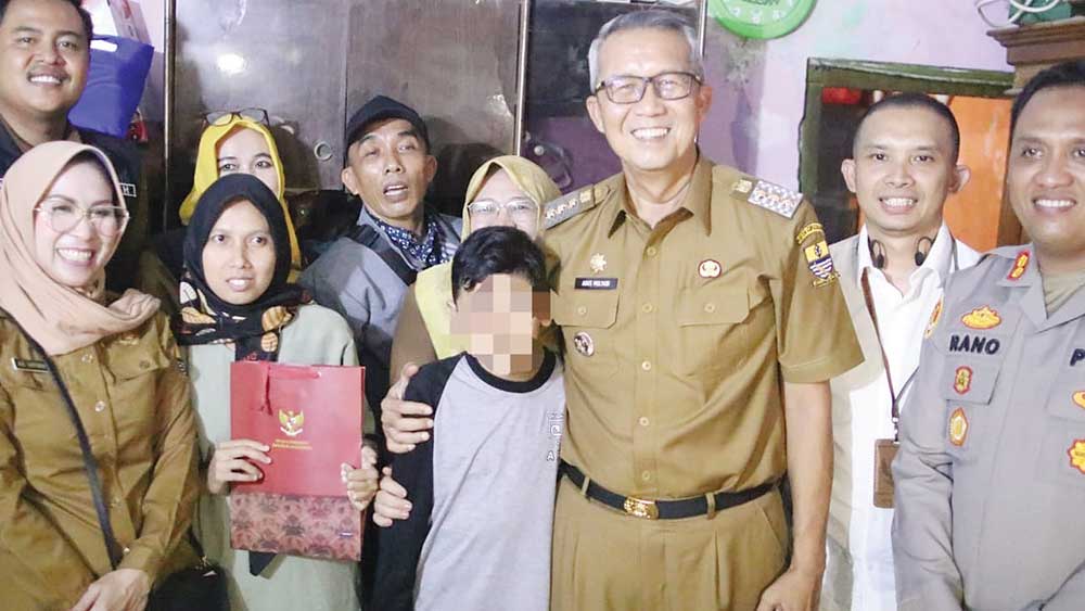 Seorang Anak di Kota Cirebon Depresi Berat Gegara HP Dijual Orang Tua untuk Makan