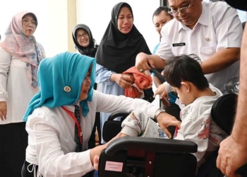 Kolaborasi Dinsos Kabupaten Cirebon dan Polteksos Bandung, Sebanyak 92 PPKS Terima Bansos Atensi