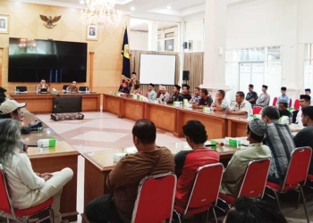 Masyarakat Desak Pemkab Cirebon Tutup Warem Goa Macan