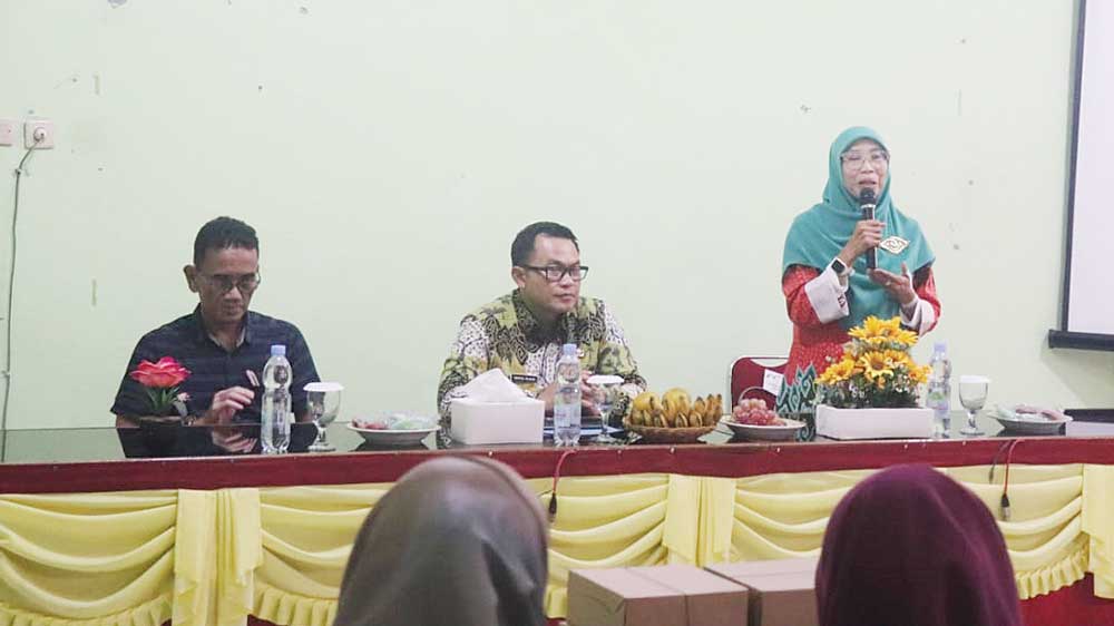 Pj Bupati Cirebon Wahyu Mijaya Apresiasi Bantuan JUT Anggota DPR RI Netty Prasetiyani