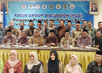 Plh Rektor UIN Siber Cirebon Hadiri FGD Tata Kelola PTKIN se Jawa Tengah, Ponorogo, dan Cirebon