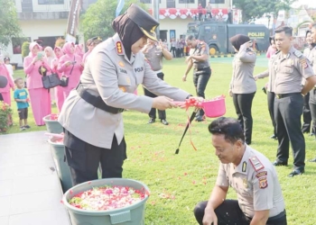 63 Personel Polresta Cirebon Naik Pangkat