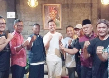 Geriliya, Asep Temui Kuwu Sampaikan Niat Maju Cawabup Cirebon