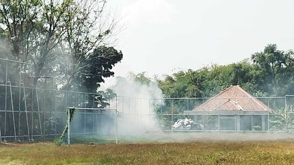 Keluhkan Penggunaan Bahan Bakar Limbah Plastik, Warga Sekitar Pabrik Tahu Desa Gumulunglebak Sesak Nafas