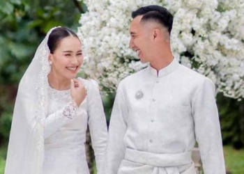 Pertunangan Ayu Ting Ting dan Muhammad Fardhana Kandas, Ivan Gunawan Kirim Bunga