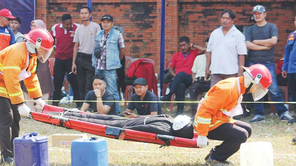 Disdamkarmat Kabupaten Cirebon Gelar Fire Fighting Competition