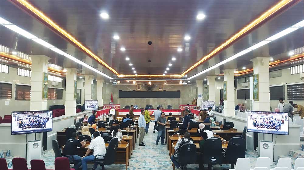 Hari Ini, Anggota DPRD Kota Cirebon Dilantik, Sejumlah Wajah Baru dan Milenial Siap Berkantor di Griyasawala