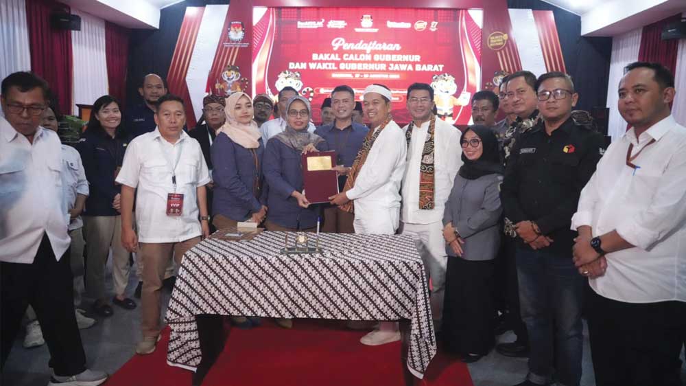 Dedi Mulyadi-Erwan Setiawan Daftar Pilgub Jabar ke KPU