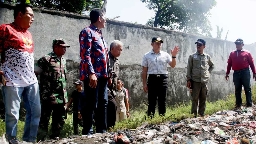 Pemkab Cirebon Dukung Penuh Pandawara Grup Bersih-bersih Pantai Baro Gebang