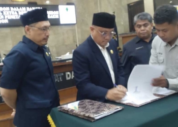 DPRD Kota Cirebon Tetapkan Tiga Capim Definitif