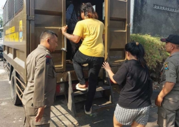 Razia di Cirebon, Satpol PP Gelandang 13 Pasangan Mesum, Diwarnai Kejar-kejaran