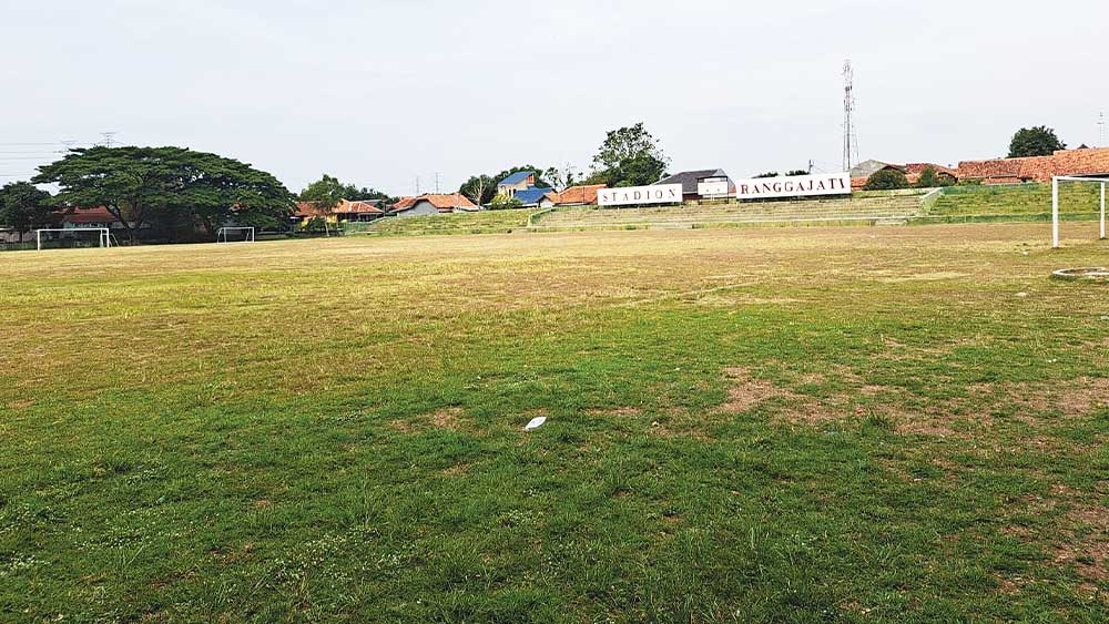 Dispora Kabupaten Cirebon Bangun Instalasi Air Penyiram Rumput Stadion Ranggajati