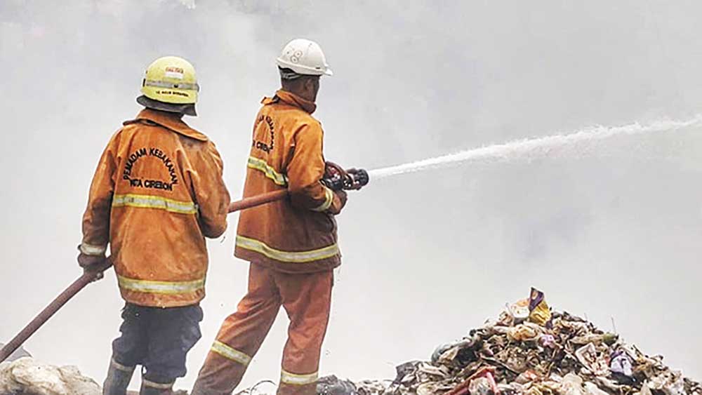 TPA Kopi Luhur Kota Cirebon Kembali Terbakar Hebat