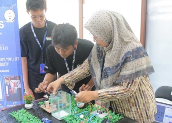 UMC Gelar Lomba Robotik