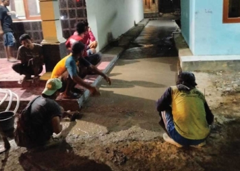 Pemerintah Desa Bangodua Cirebon Lakukan Betonisasi Jalan Lingkungan