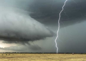 Petir Sambar Rumah Janda di Indramayu dan Gubug Tengah Sawah, Dua Petani Tewas, Seekor Kambing Mati