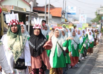 Puncak HSN, PCNU Kabupaten Cirebon Ajak Santri Sukseskan Pilkada
