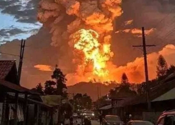 Lagi, Erupsi Gunung Api Lewotobi Laki Laki Lebih Dahsyat, 4.000 Meter Material Vulkanik Menyembur