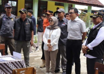 PJ Bupati Cirebon Pantau Pelaksanaan Pilkada, Pastikan Kondusifitas di TPS Rawan
