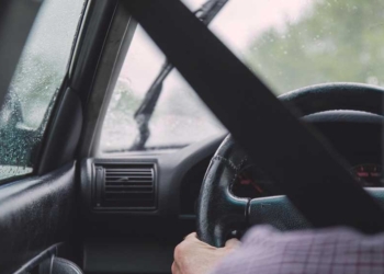 8 Tips Merawat Wiper Mobil Agar Tahan Lama