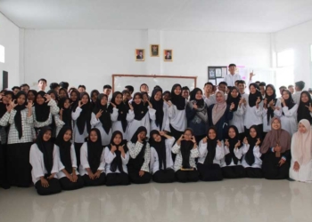 Dua Dosen STAIKU Bahas Persiapan Karir di SMK Ibnu Khaldun