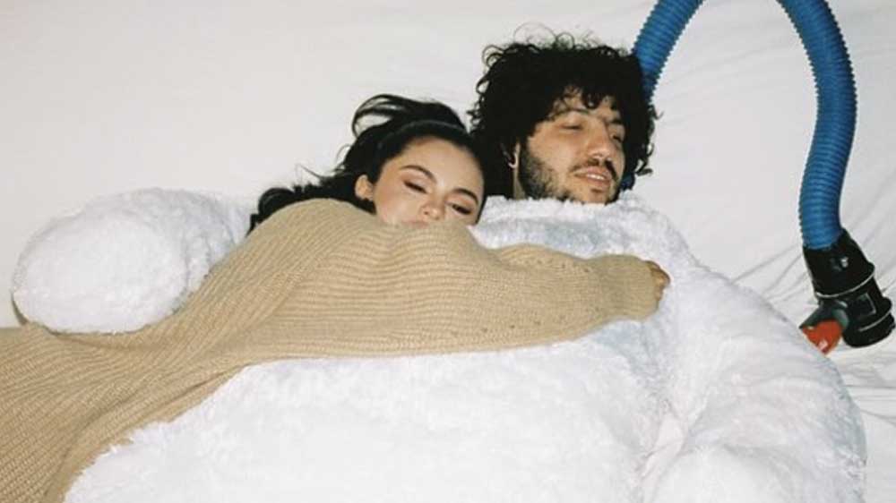 Ini Sosok Benny Blanco, Pria Beruntung yang Lamar Selena Gomez