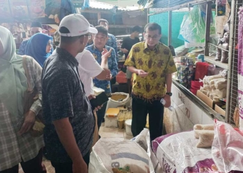 Jelang Nataru 2025, Kemenko Pangan Cek Harga Kebutuhan Pokok di Kabupaten Cirebon