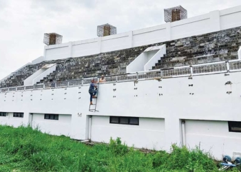 Pemagaran Tribun Stadion Watubelah Cirebon Belum Menyeluruh